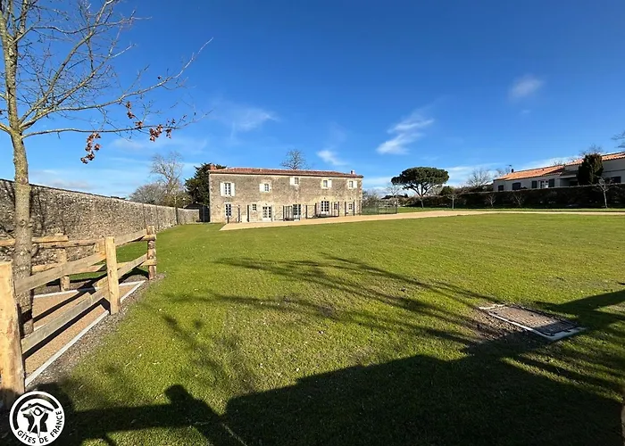 En Vendee Avec Parking Prive - Fr-1-426-606 La Gaubretiere